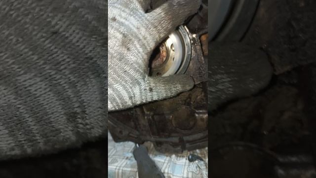 Замена заднего сальника коленвала Opel Astra H Z16xer,z18xer