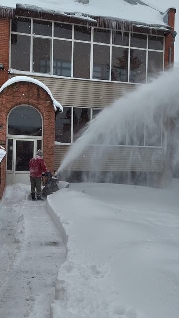 НОВЫЙ ГОД в гости к нам приходит
