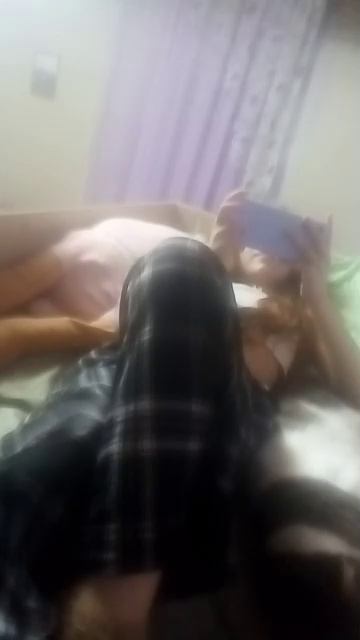 Происходит страные звуки