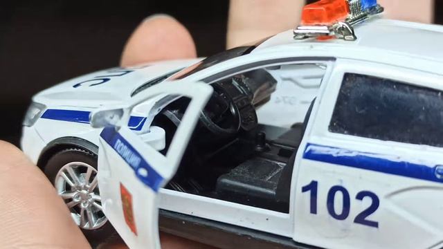 Lada Vesta L(l)'2015 SW Cross Дпс Полиция. 1-40 Технопарк. б-у