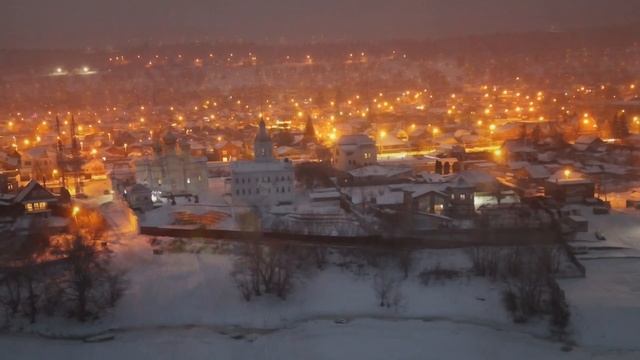 Фëдоровка и Храм Благовещения Пресвятой Богородицы в вечерних огнях. Снежный вечер января
