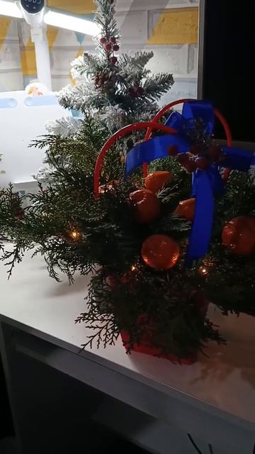 Новогодний букет, отличный подарок близким