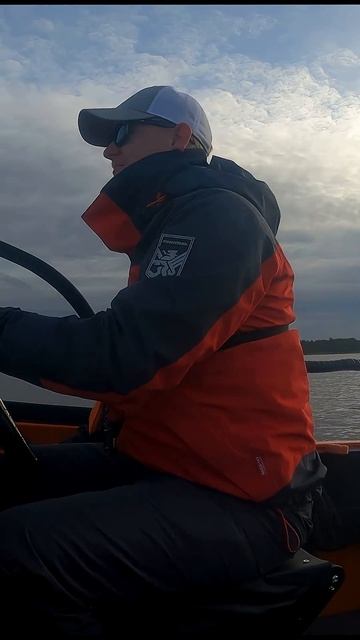 Мчим в первых редах на Триера 420. Лучший катер для рыбалки в соло. #fishing #рыбалка #триера