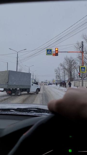 Зимний старт со светофора на блокировках Land Cruiser 100 (Cygnus)