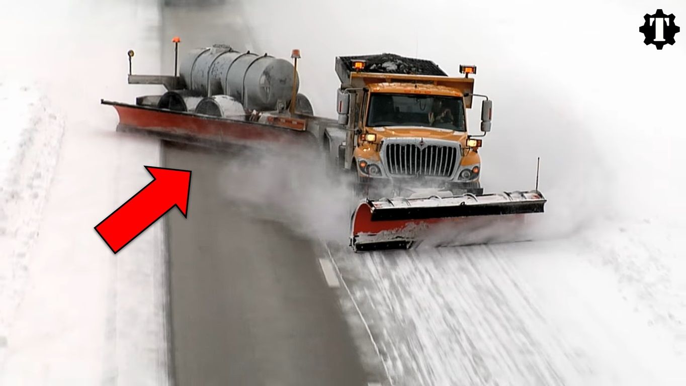 5 САМЫХ БОЛЬШИХ СНЕГОУБОРОЧНЫХ МАШИН МИРА.