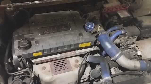 Ремонт автомобиля Мицубиси.