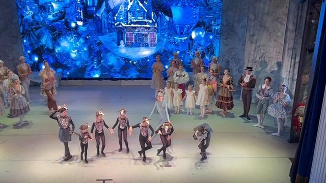 Ученики нашей студии в спектакле 