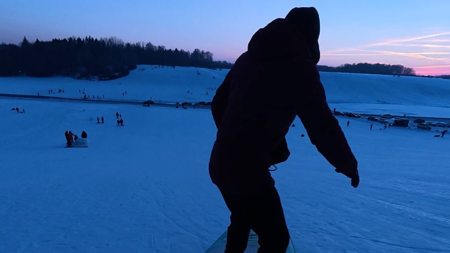 С горки на САПЕ. Ватрушкинг в Романово.