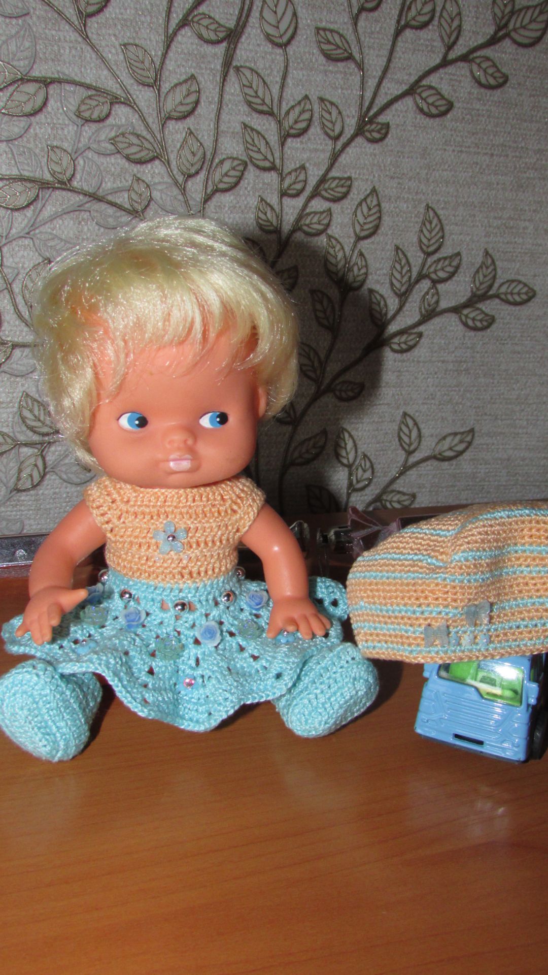 Авторский вязаный наряд\комплект с шапочкой 