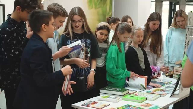 Garage Sale. WIDE SCHOOL