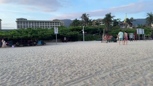 Цены на такси из Ялонгбей в Дадунхай. ТЦ Ананас. Южно-Китайское море. Прощание. Вечер на Хайнане.