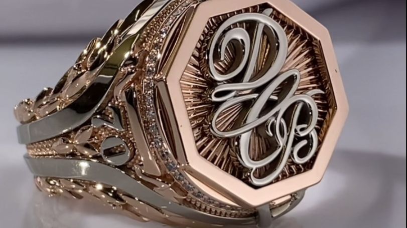 Мужское кольцо из розового золота с бриллиантами