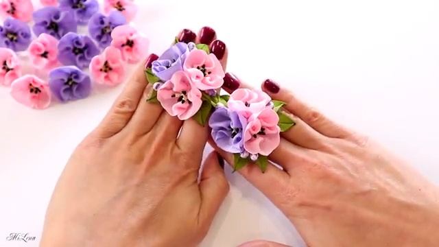 ЦВЕТЫ ИЗ РЕПСОВОЙ ЛЕНТЫ, МК _ DIY Grosgrain Flowers