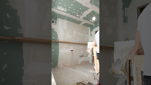 монтируем полку (+18)