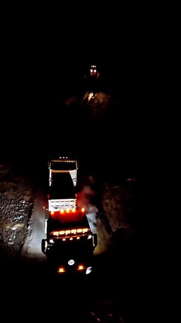 Оптовая продажа грузовых шин и шин для легковых автомобилей с доставкой в регионы России!