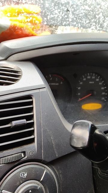 Ssang Yong Kyron на дизеле аккумулятор садится быстро.