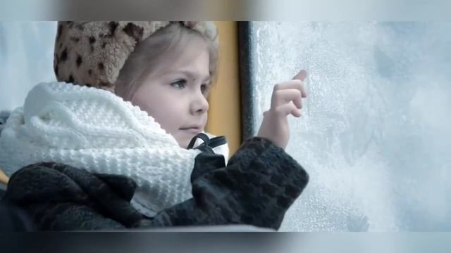 И снова юность у окошка