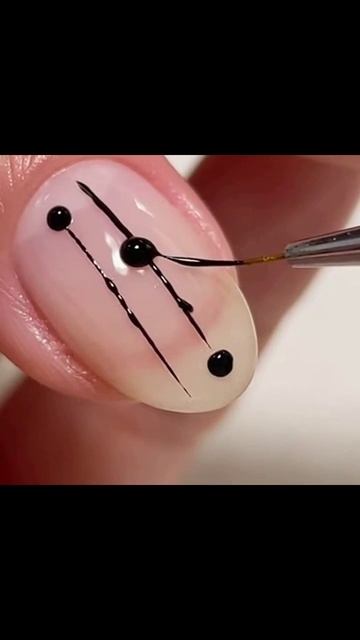 Нейл дизайн #маникюр #гельлак #дизайнинтерьера #трендыманикюра #мастеркласспоманикюре #ногти #красот