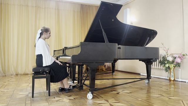 И.С. Бах Двухголосная инвенция Фа мажор, И. Крамер Этюд 17 Ре мажор