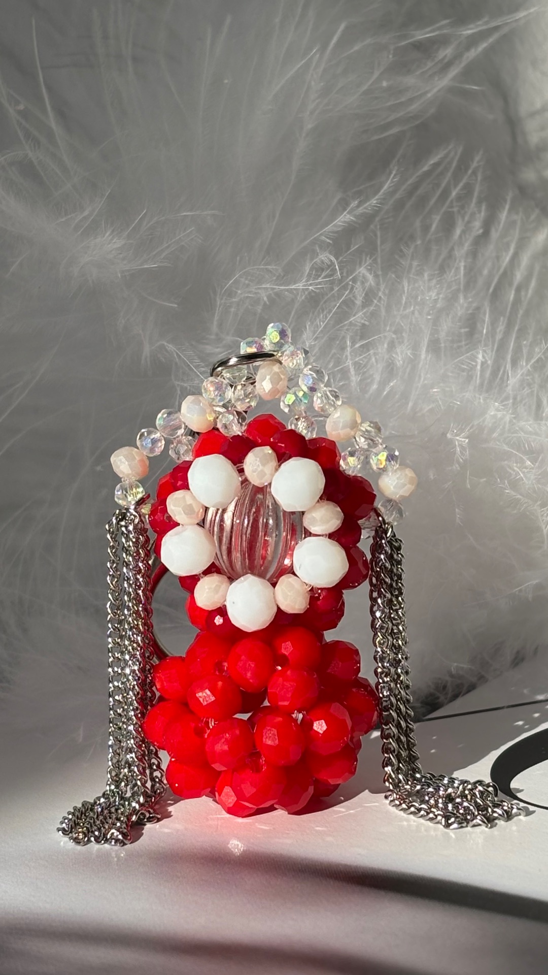 Неваляшка из бусин