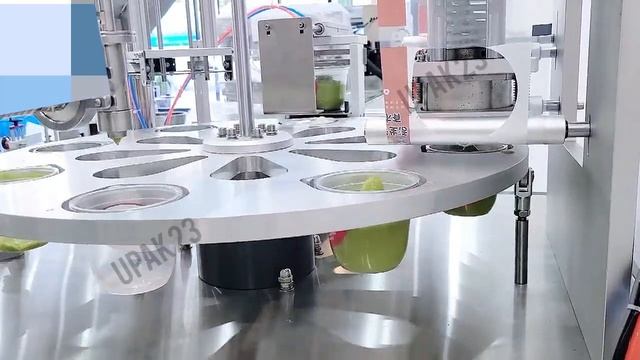 Автоматическая роторная машина для фасовки и запайки пленкой/фольгой ПЭТ стаканов