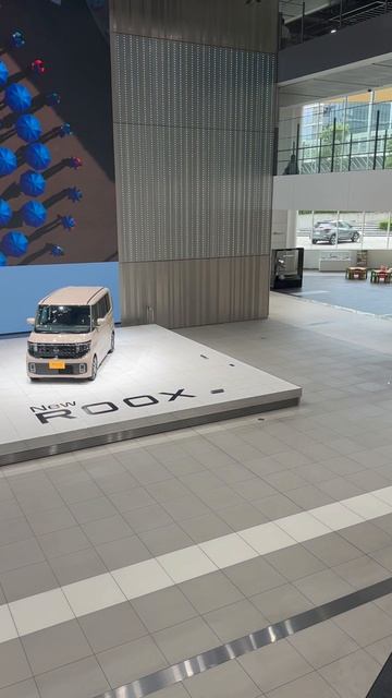 Япония самый большой магазин Nissan