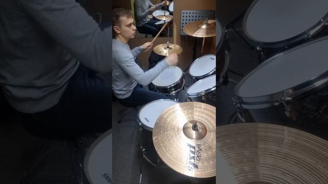 Интересное дополнение к базовому ритму (16-ые ноты).mp4