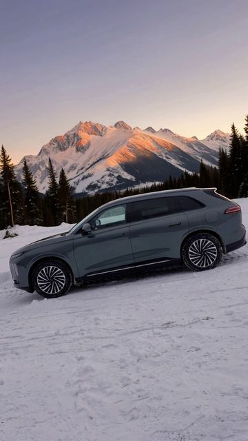 03b2eb7fc44393726376db5d19e67178