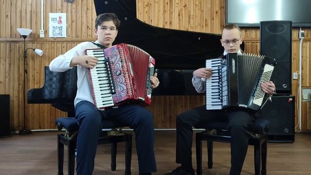 А.Мотовицкая «Казачья» (попурри на темы песен А.Розенбаума) исполняют И. Мишин и К. Скуридин