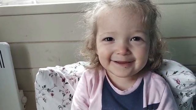 Daniela PROSELKOVA 2020 Yer - стих Шишки