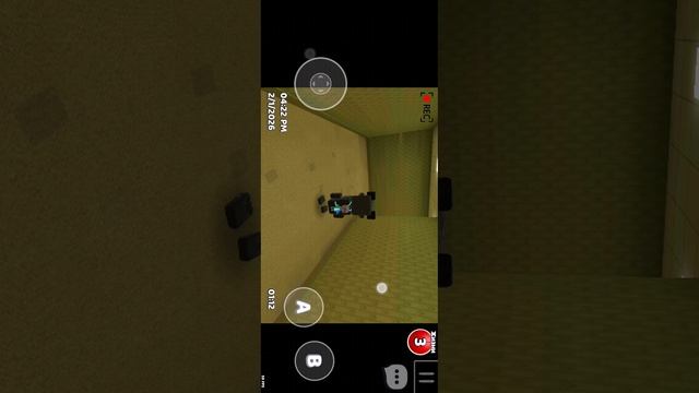 Саша играет в Super Bear Adventure