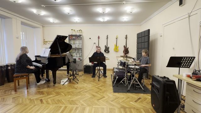 Сухолейстер Артем ударные инструменты 11 лет Afro Blue