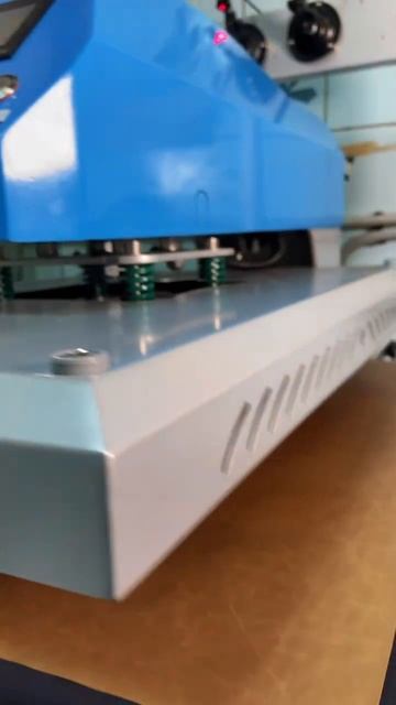 Печать на футболке автомобиля Toyota 🚘 нанесение принтов спб 💜 #логотип #брендирование #мерч