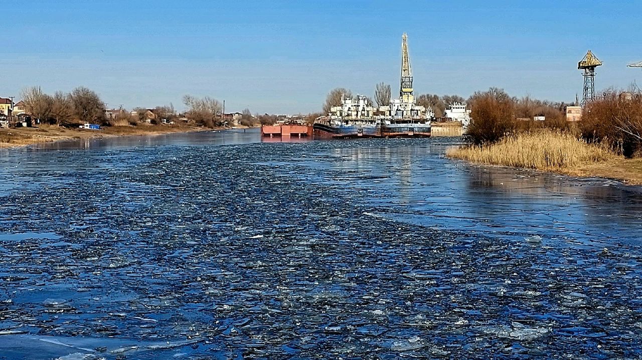 На серебряной Воложке-песня на ст.В.Глазунова. Муз.оформление Н.Шеменковой, г. Пенза,фото Н.Паршиной