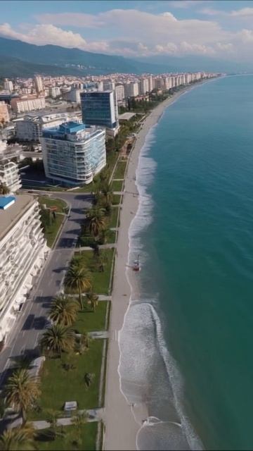 Природа и город: идеальный пляжный отдых #пляж #отдых #природа