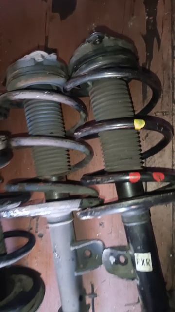 Передний амортизатор Nissan Teana J32  4WD