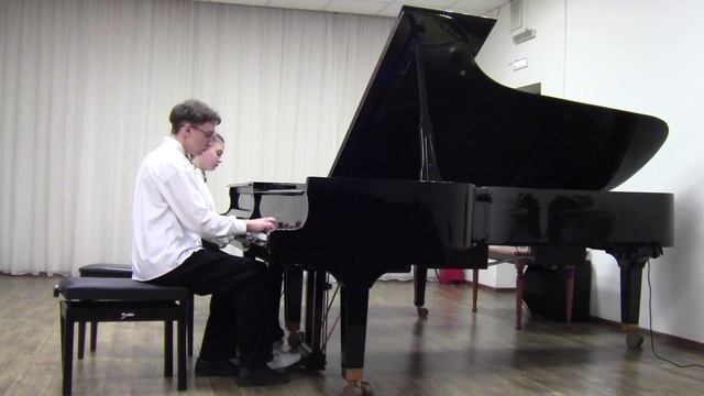 238ed45c493d8c6d4e178563518a2825