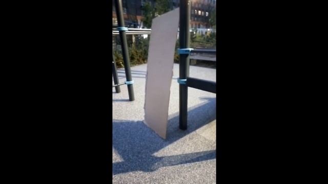 Как персонажи из фильмов открывают дверь