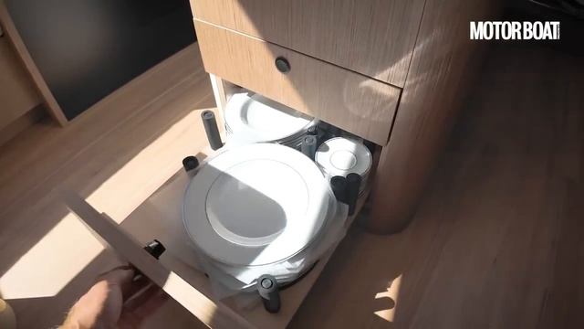 Azimut Fly 82 обзор Hugo Andreae