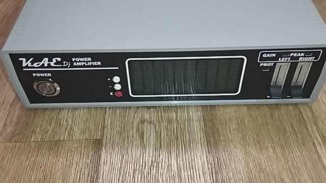 Собрал усилитель мощности звука на 220 ватт.