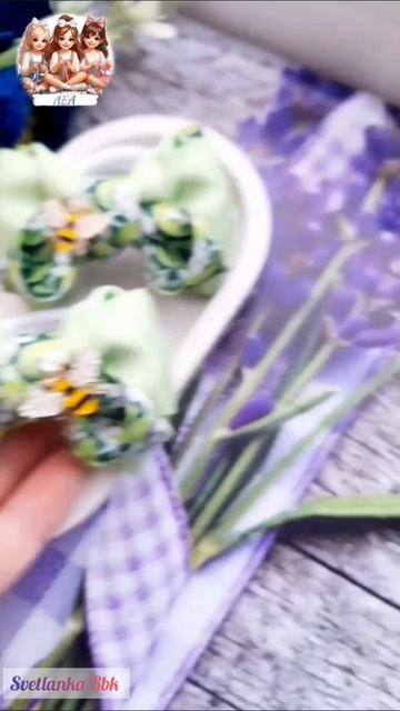 яркие летние бантики