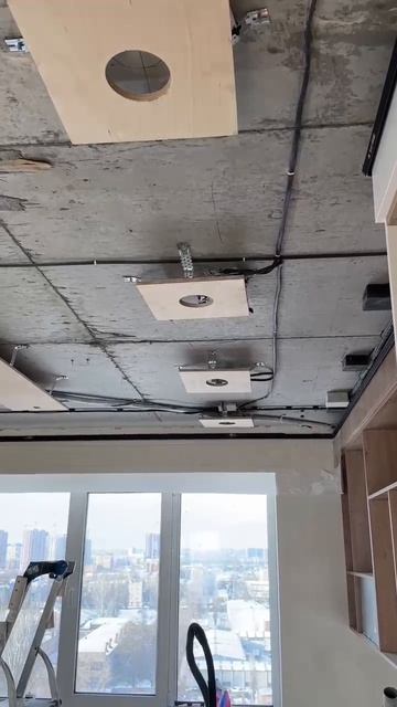 процесс работ ДО натяжки полотен