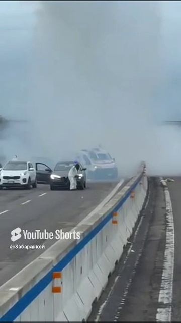 Эпичное ограбление в стиле GTA произошло сегодня в ИталииСредь бела дня вооружённая банда в масках