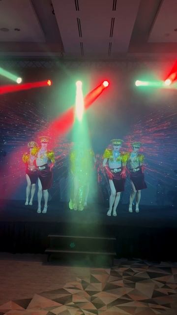 Вокально-танцевальное шоу