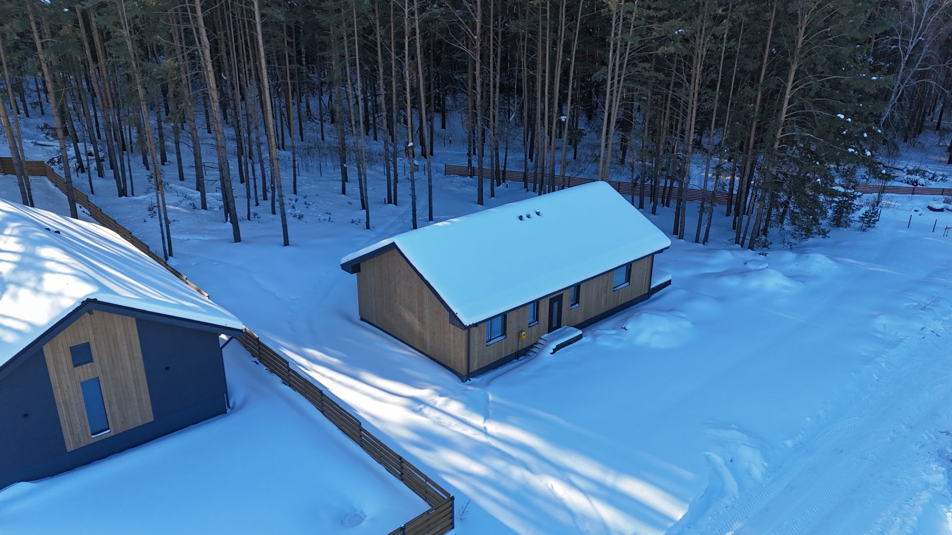 В продаже дом на самом лучшем участке поселка КП Iset Village.