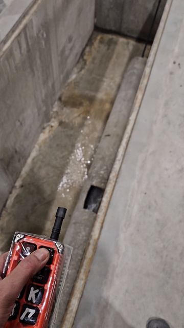 Что нужно профессионалам своего дела? 40 лошадей 200 бар доп катушка и пульт.Нажал кнопку.  погнал