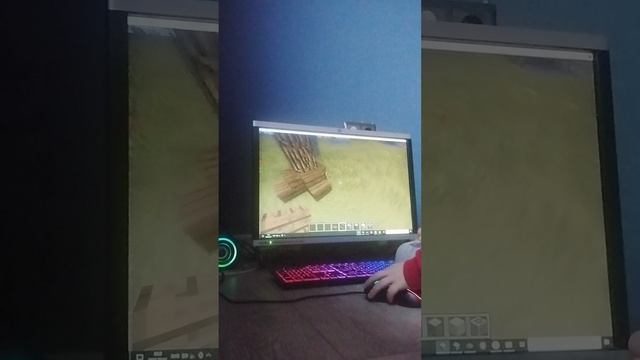 я сейчас ял видео про Minecraft компьютер🇺🇸первая часть