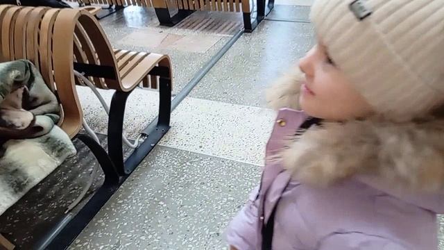 В город за билетами🚃. Решила приготовить холодец👍.