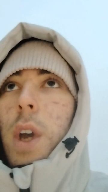 Любите жизнь, благодарите бога и параллельно всему идите вперёд развития