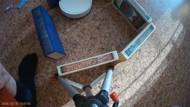 Обзор на робот пылесос за 300 рублей!